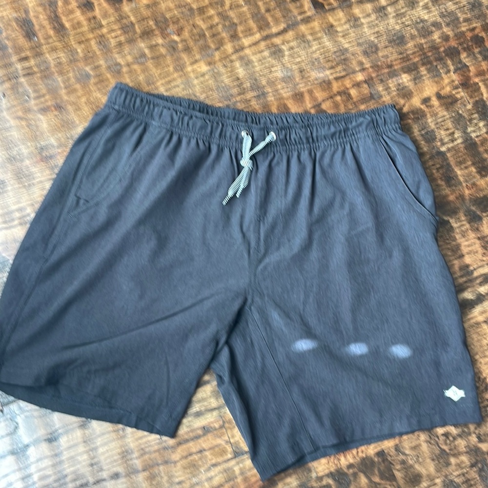 Burlebo shorts - black with camo lining